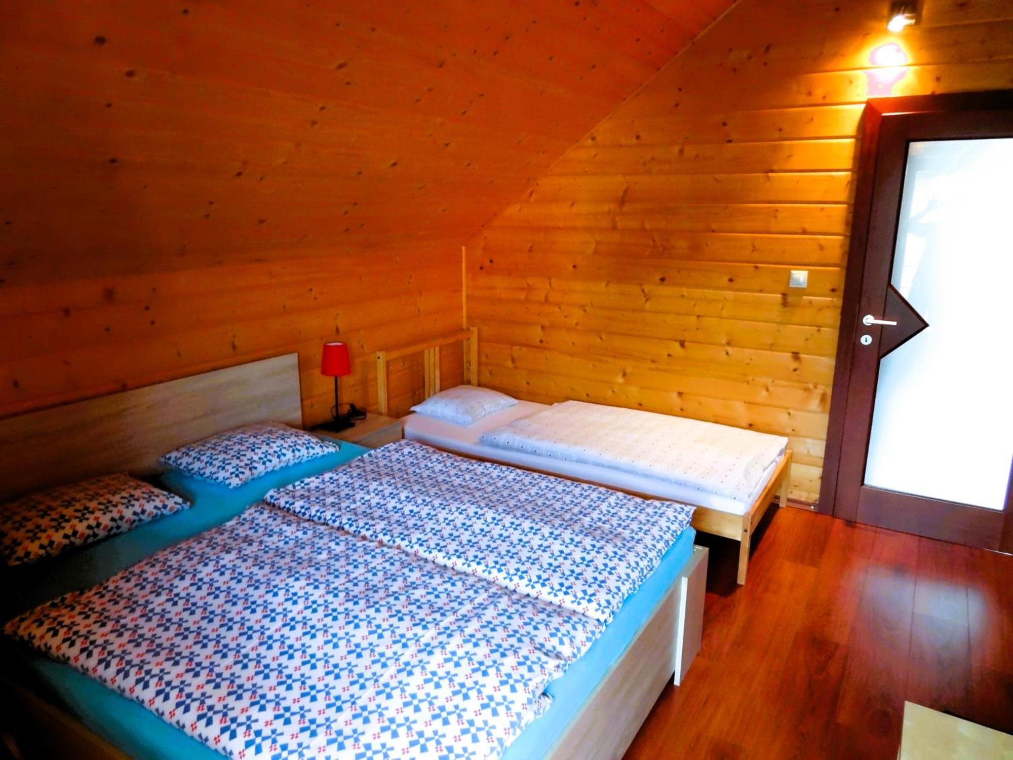 Zrub Alpinus Guest House Pribylina Exterior photo
